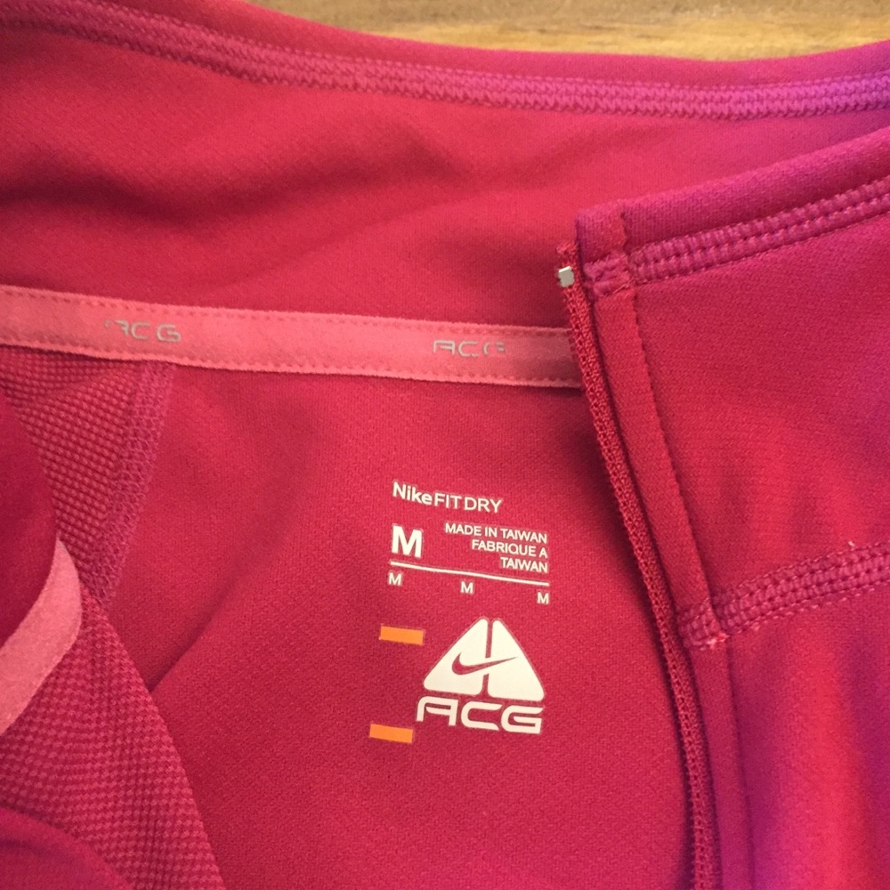 Women’s Medium Nike ACG Half-Zip Running Jacket - Picture 3 of 6